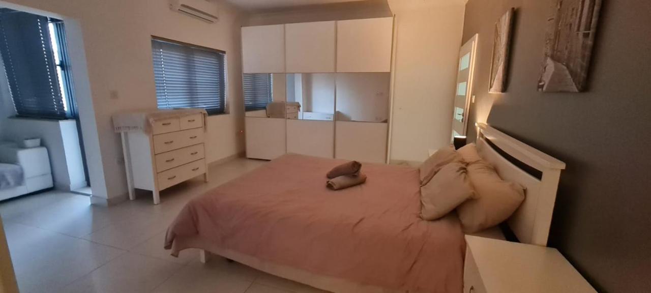 세인트폴스베이 La Casa Cartago 아파트 외부 사진